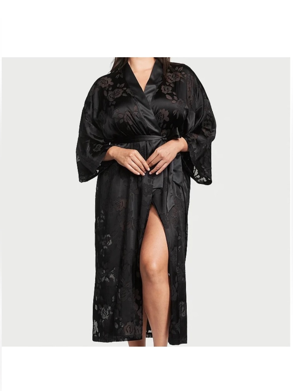Nwot! Victoria’s Secret 🖤 burnoutfloral robe